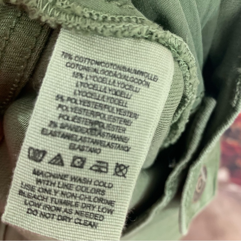 NEW Free People Green Distressed Jeans - Picture 7 of 8